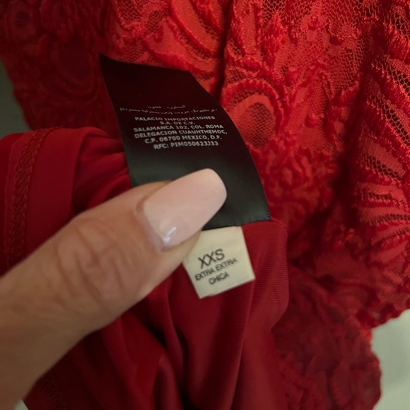 Women’s Lace and Zipper Back Dress - Picture 5 of 6